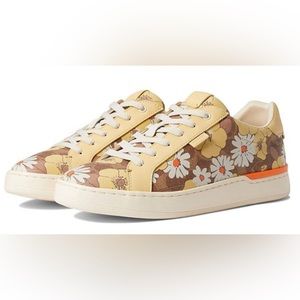 Coach Clip Low Top Sneaker In Signature Canvas With Floral Print
